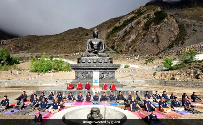 dia internacional del yoga en nepal