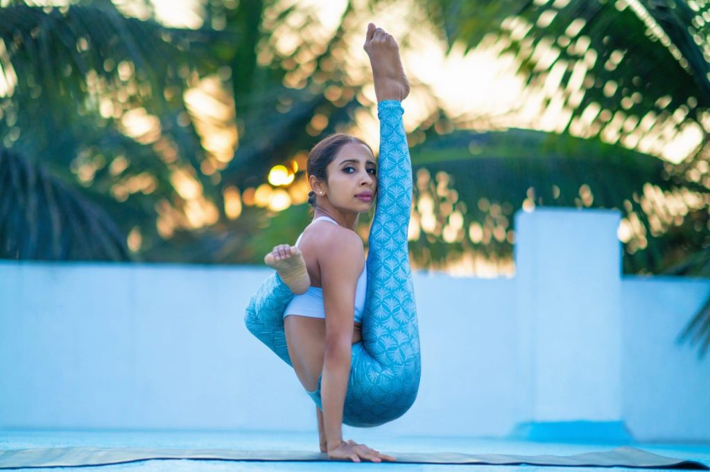 YogaOne y Born Living Yoga se unen para ofrecer una experiencia de yoga -  CMD Sport